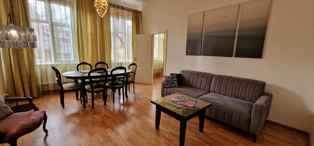 541060597 1.jpg 541060597 1.jpg